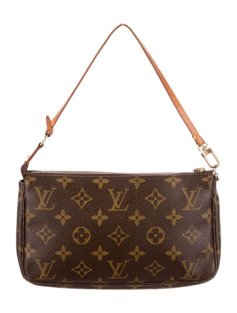 louis vuitton pochette real.